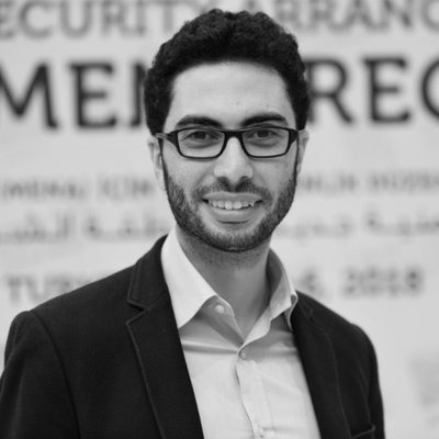 Analist, İran uzmanı Tamer Bedevi. İtalya - Floransa merkezli Avrupa Üniversitesi Orta Doğu Yönleri Programı için çalışmalar yürütüyor.